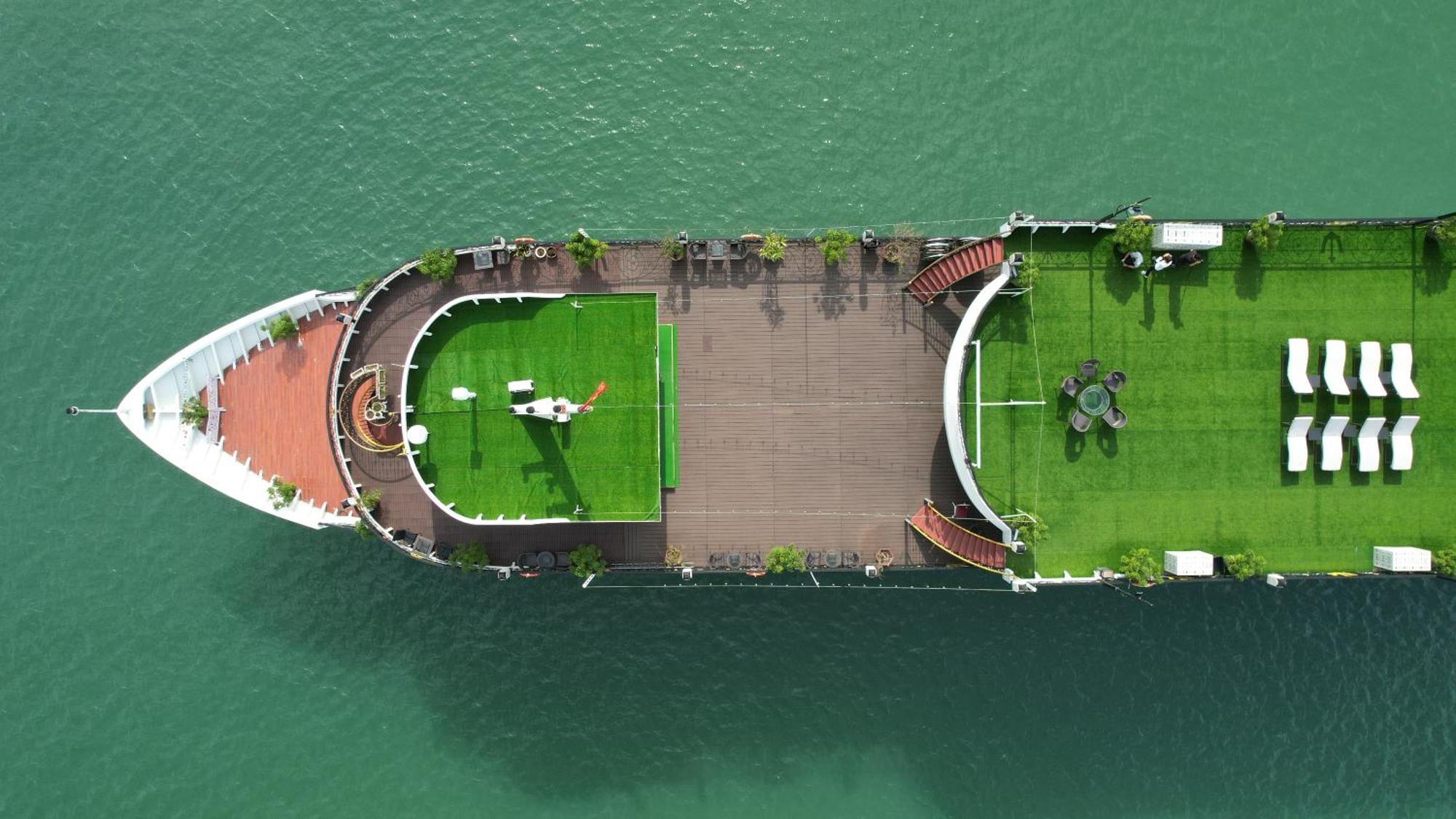 Halong Aquamarine Royal Cruise Hotel Hạ Long-öböl Kültér fotó