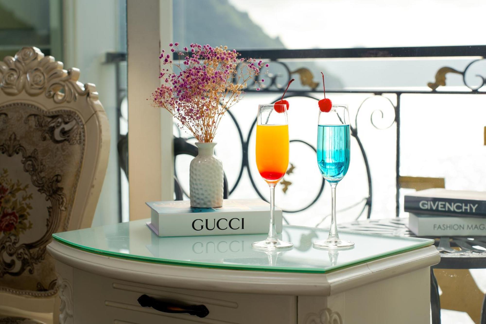 Halong Aquamarine Royal Cruise Hotel Hạ Long-öböl Kültér fotó